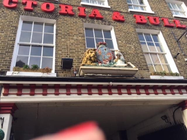 The Royal Victoria & Bull Hotel ローチェスター エクステリア 写真